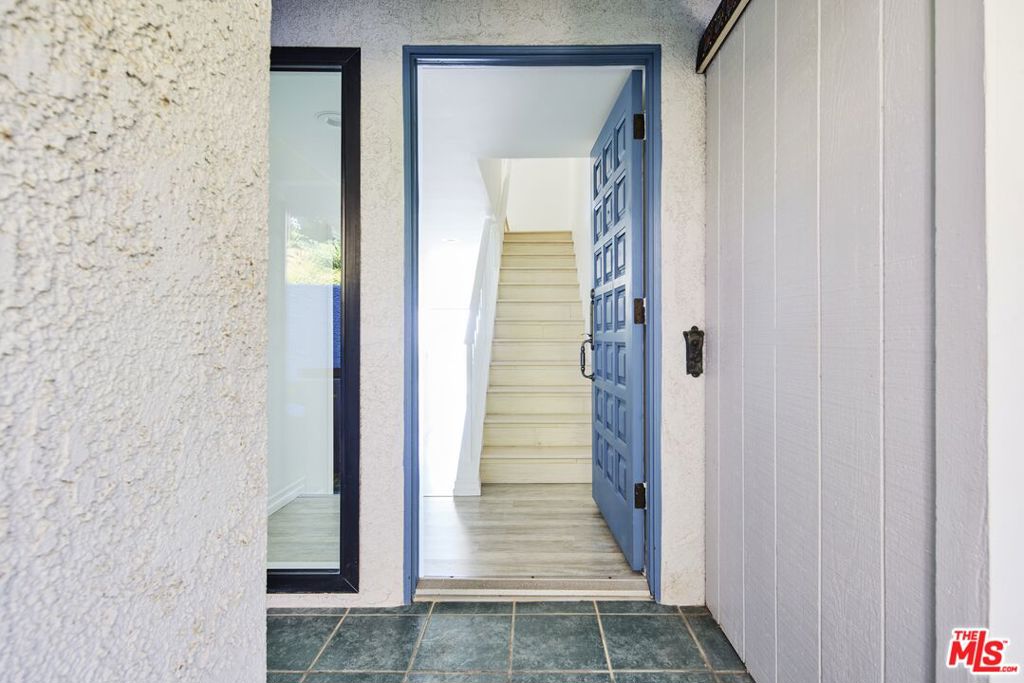 6772 Shearwater Lane Property Photo 8