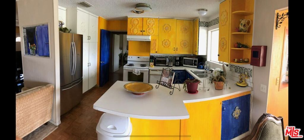 77580 California Drive Property Photo 3