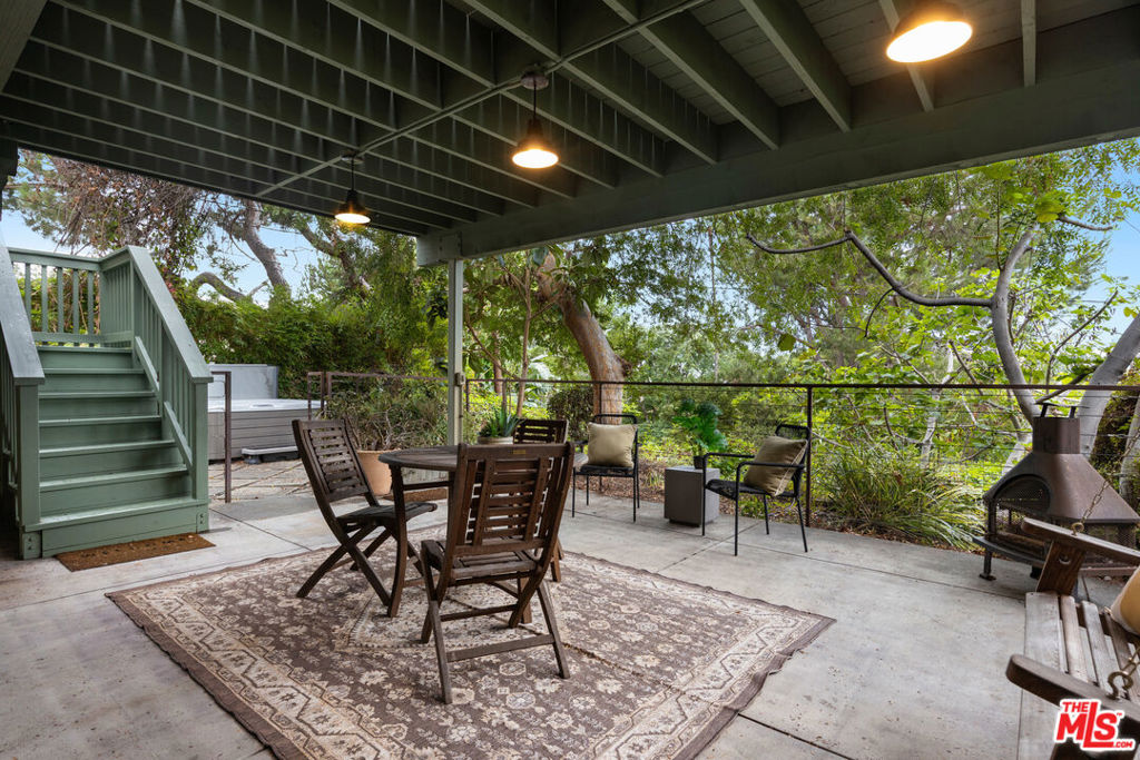 3931 Prospect Avenue Property Photo 3