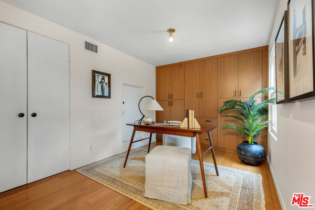 3931 Prospect Avenue Property Photo 21