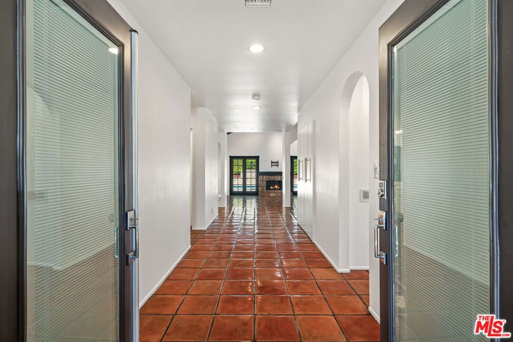 60 Calle Solano Property Photo 4