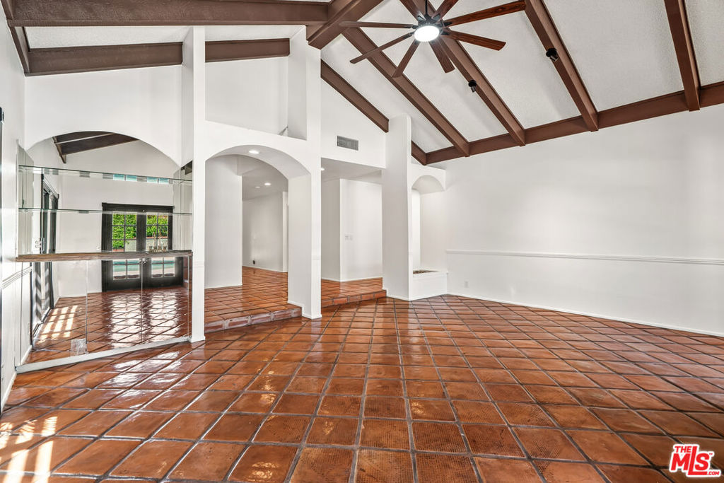 60 Calle Solano Property Photo 10