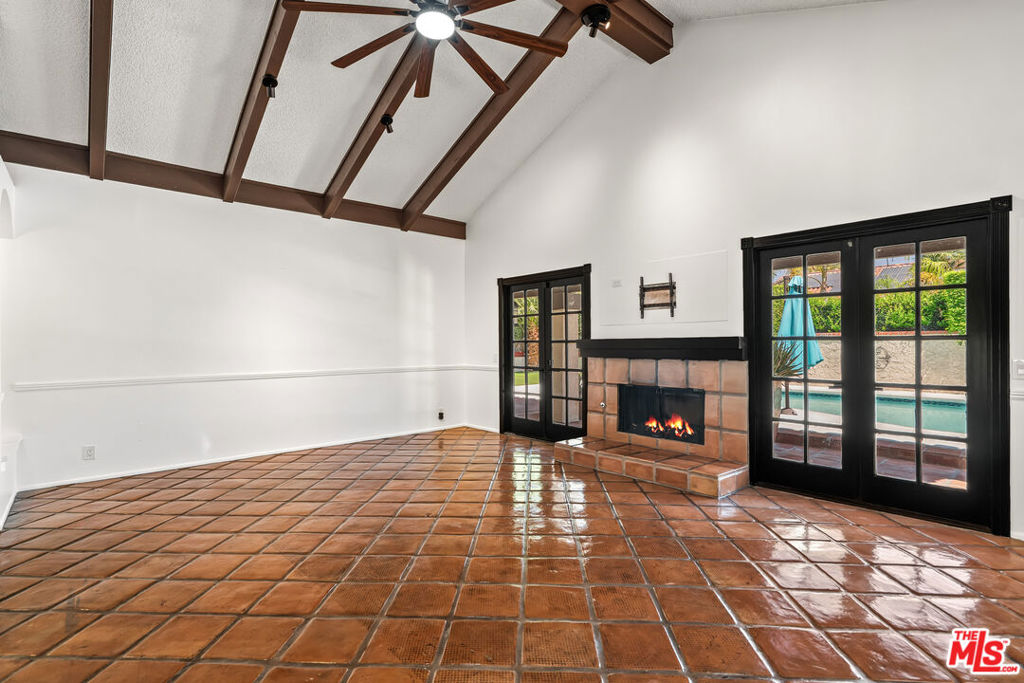 60 Calle Solano Property Photo 12