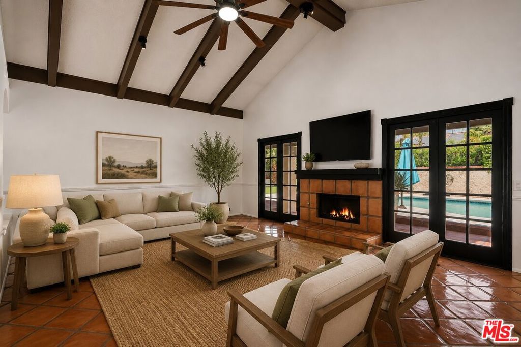 60 Calle Solano Property Photo 13
