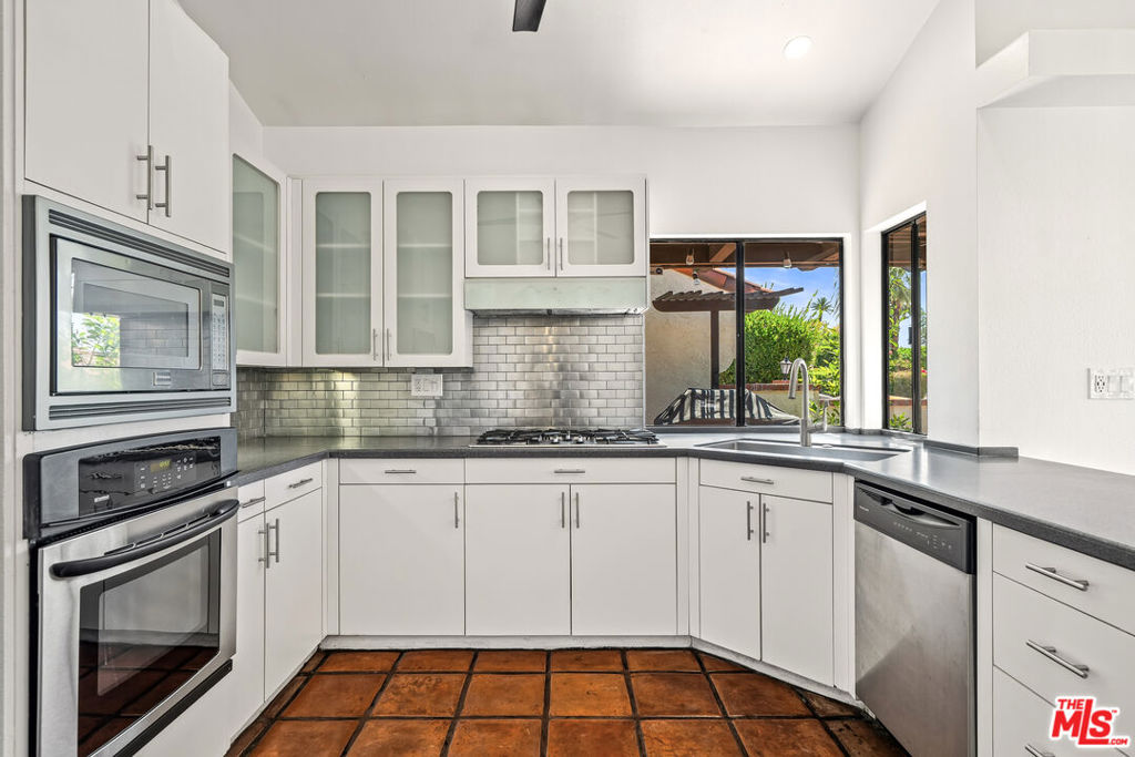60 Calle Solano Property Photo 19