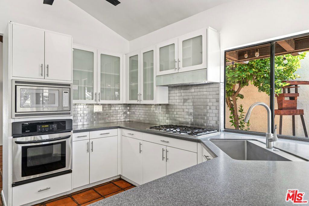60 Calle Solano Property Photo 21
