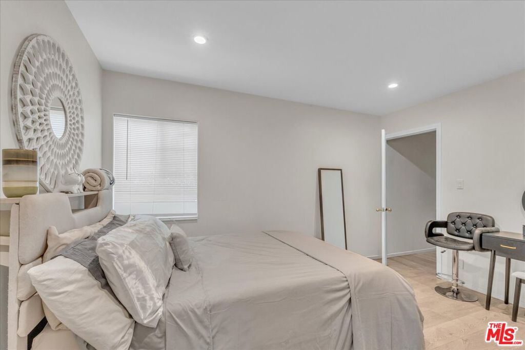 18352 Bessemer Street Property Photo 21