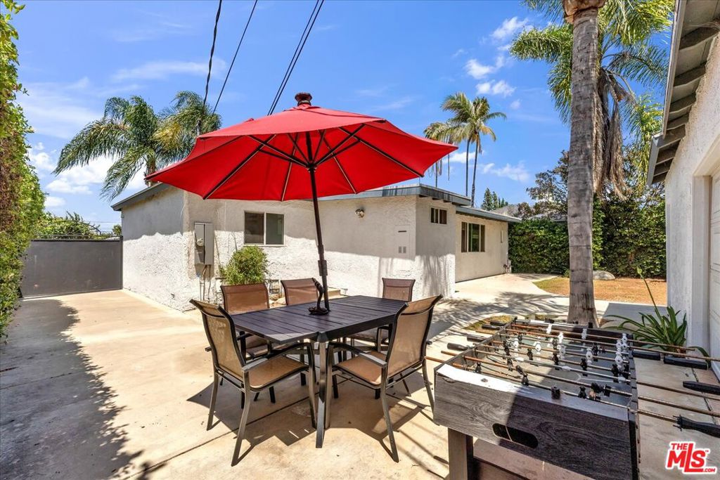 18352 Bessemer Street Property Photo 30