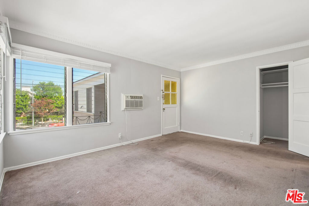 4951 Cahuenga Boulevard 4951a Property Photo 2