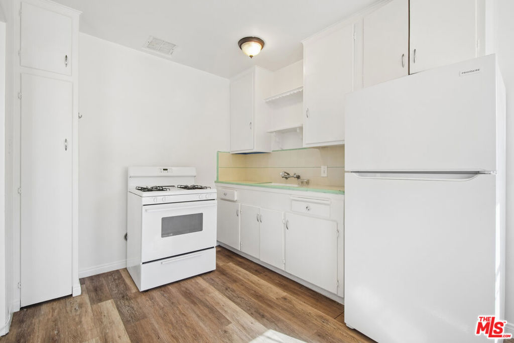 4951 Cahuenga Boulevard 4951a Property Photo 4