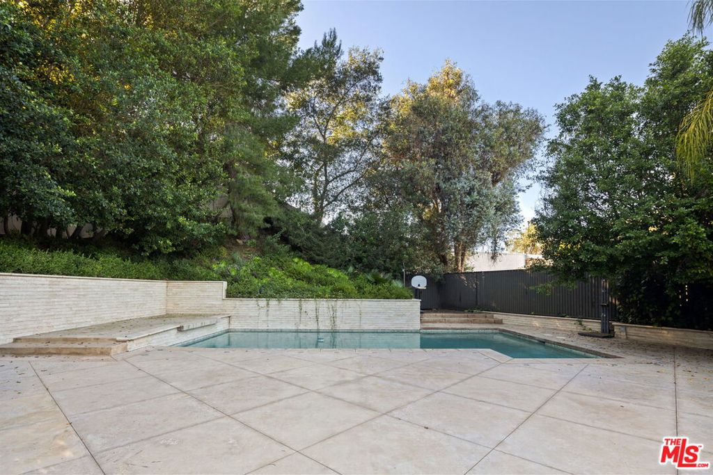 16541 Park Lane Circle Property Photo 34