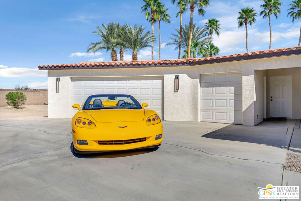38161 W Desert Greens Drive Property Photo 8