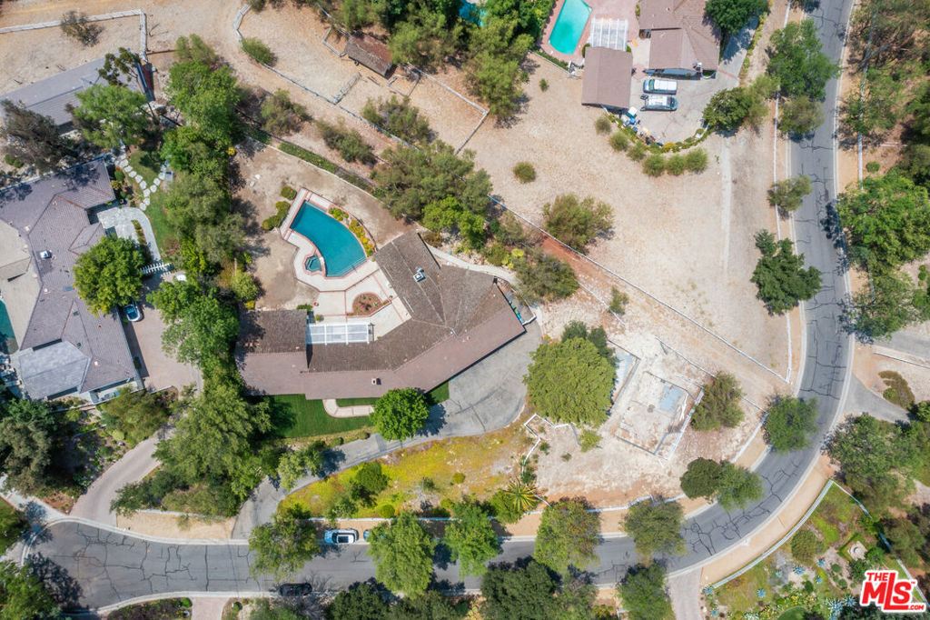 5860 Fitzpatrick Road Property Photo 4