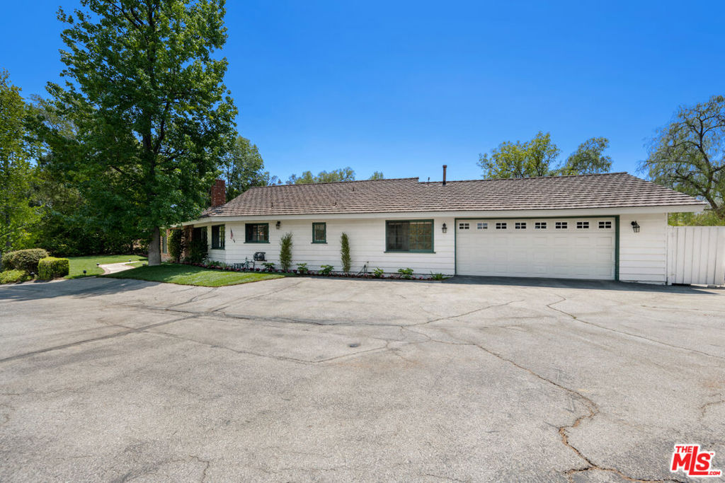 5860 Fitzpatrick Road Property Photo 8
