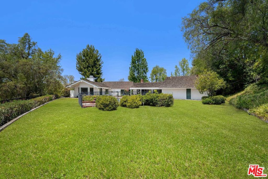 5860 Fitzpatrick Road Property Photo 13