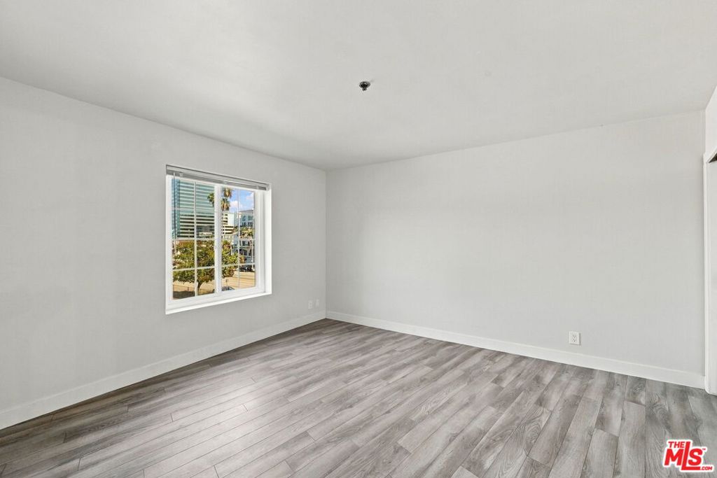 4401 Sepulveda Boulevard 208 Property Photo 17