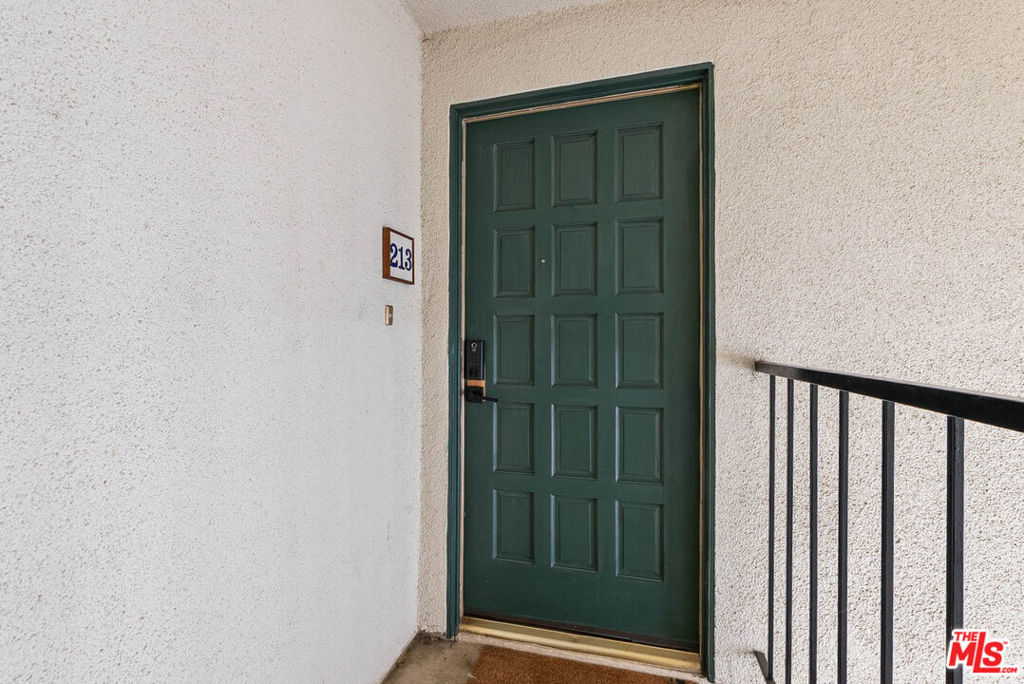 14807 Condon Avenue 213 Property Photo 3