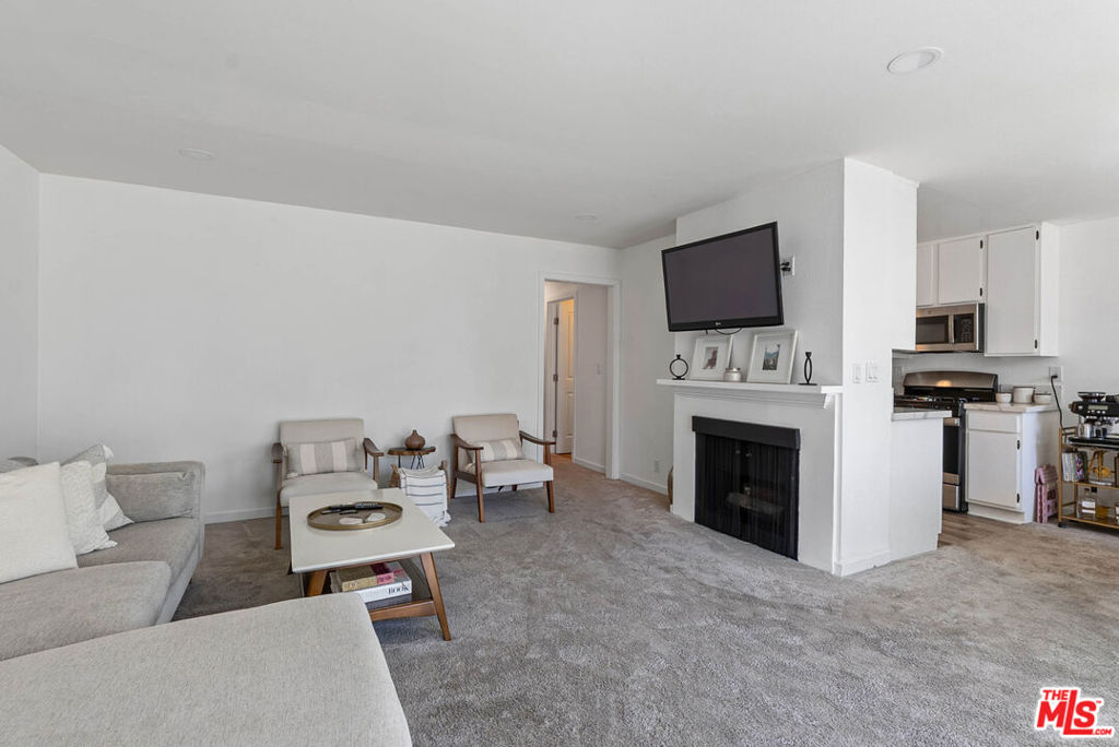 14807 Condon Avenue 213 Property Photo 6