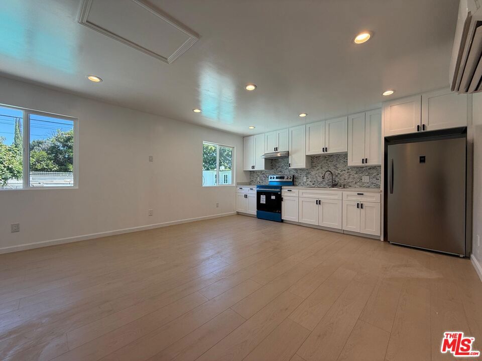 9004 Gothic Avenue Property Photo 1