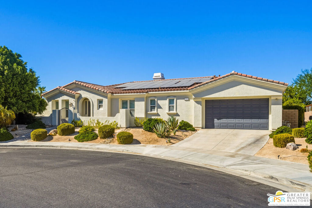 1420 Olga Way Property Photo