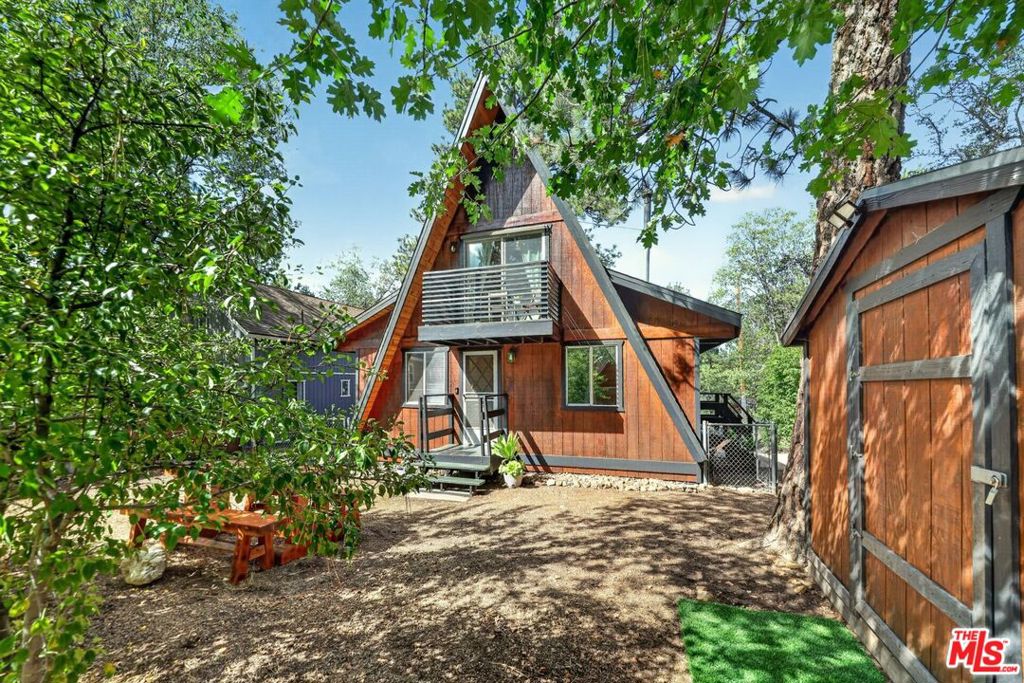 691 Santa Barbara Avenue Property Photo 37