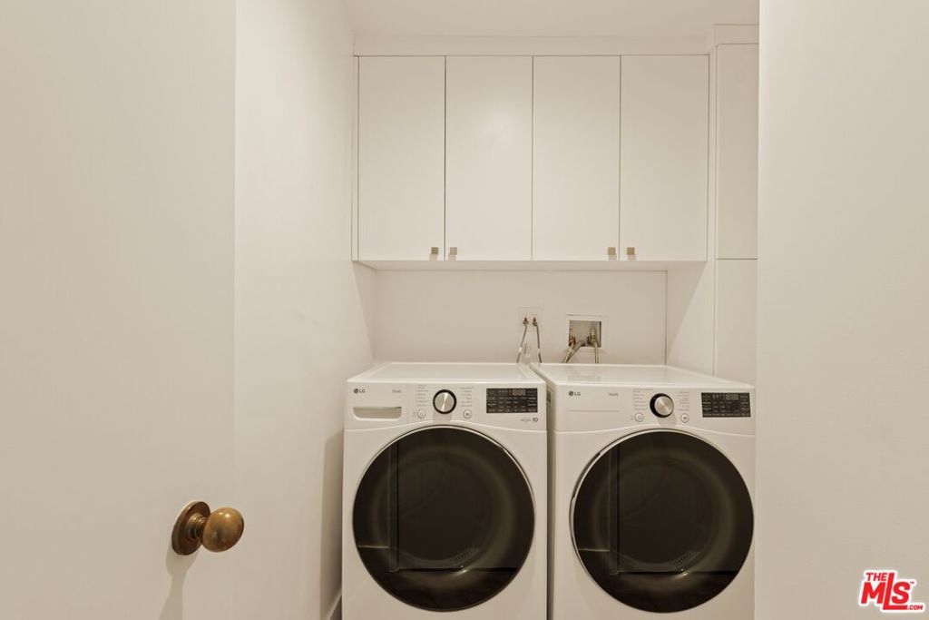 211 S Spalding Drive 107s Property Photo 19