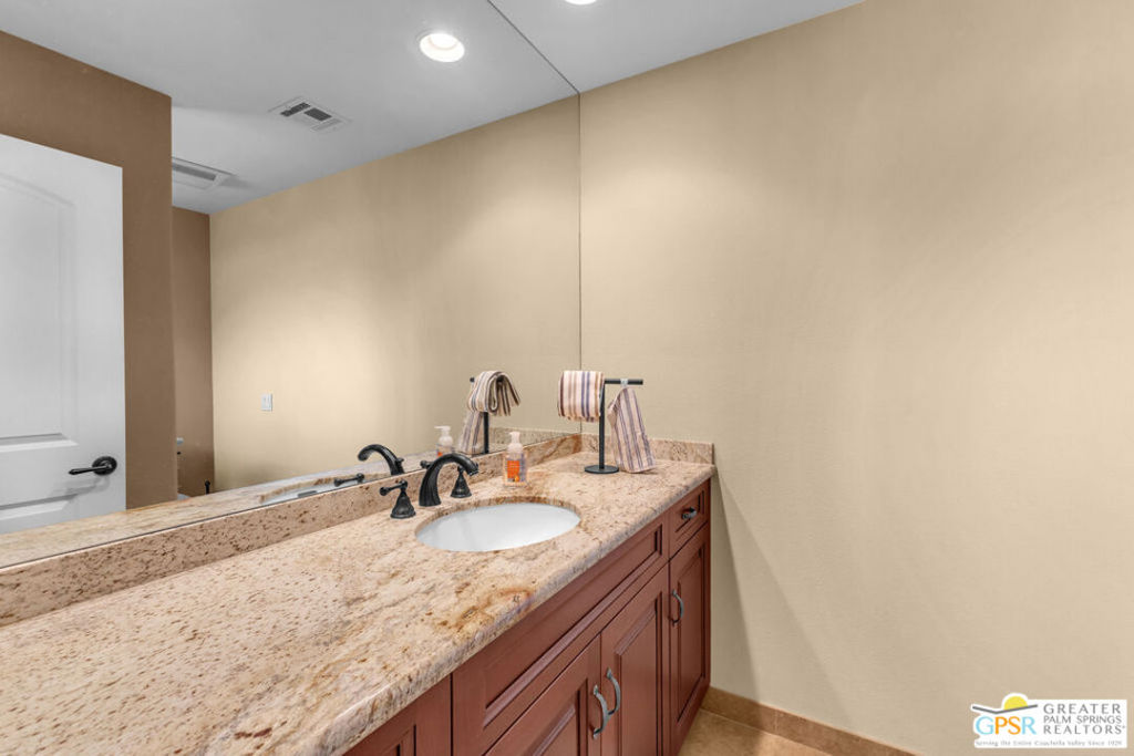77023 Sandpiper Drive Property Photo 14
