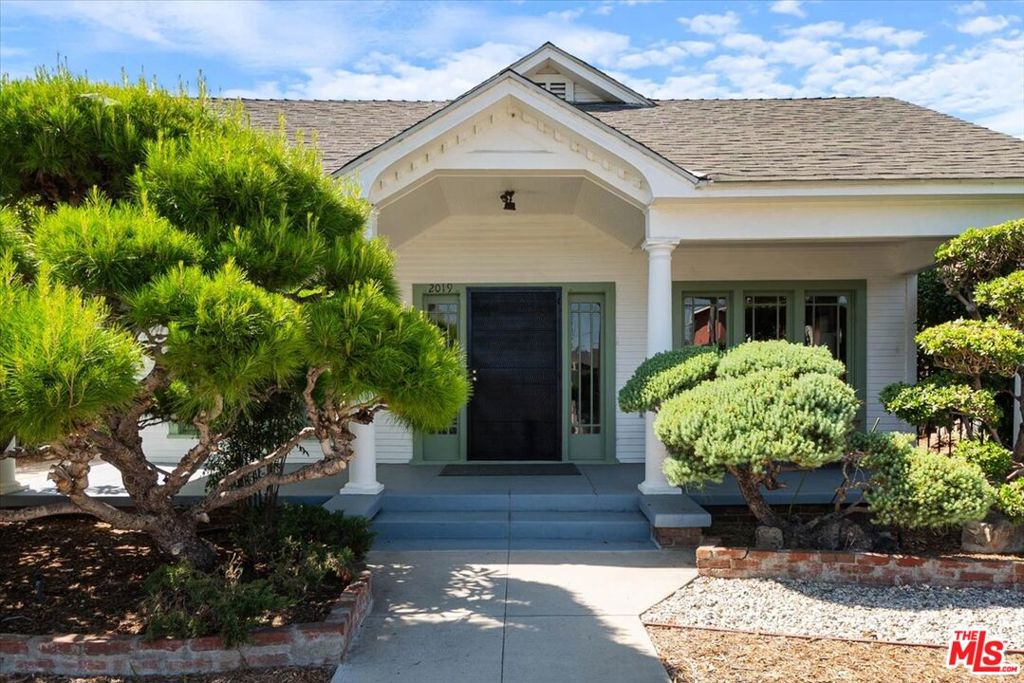 2019 West Boulevard Property Photo 1