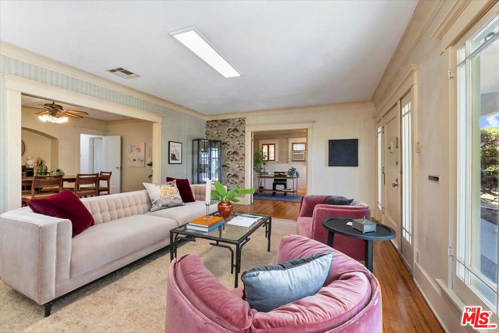 2019 West Boulevard Property Photo 6