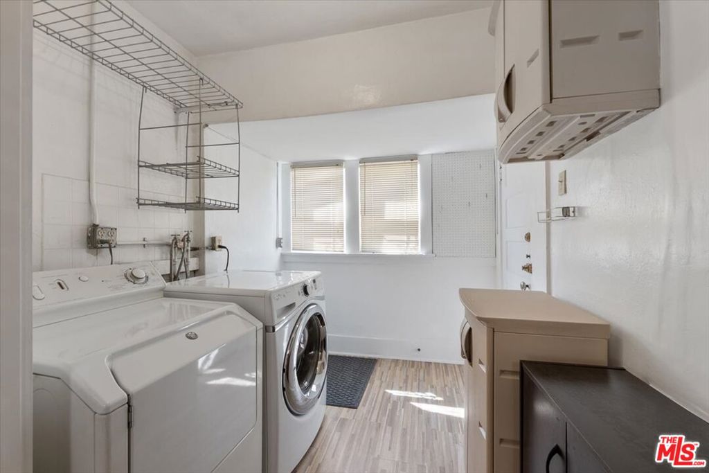 2019 West Boulevard Property Photo 11