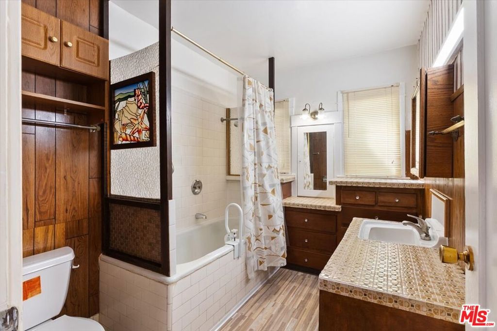 2019 West Boulevard Property Photo 12
