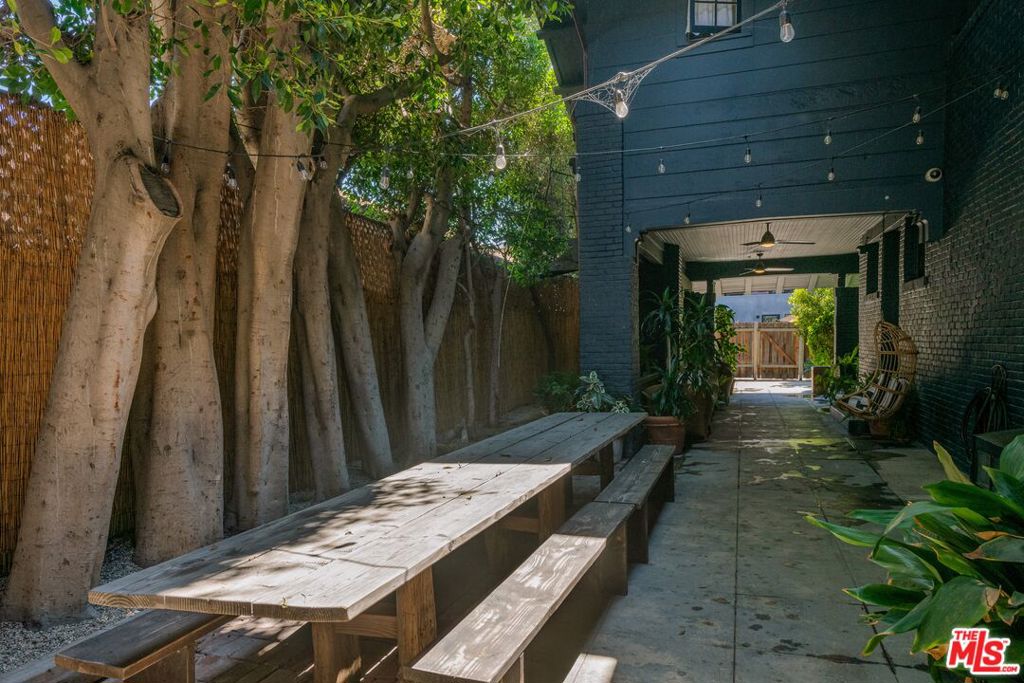 15 30th Avenue Property Photo 36