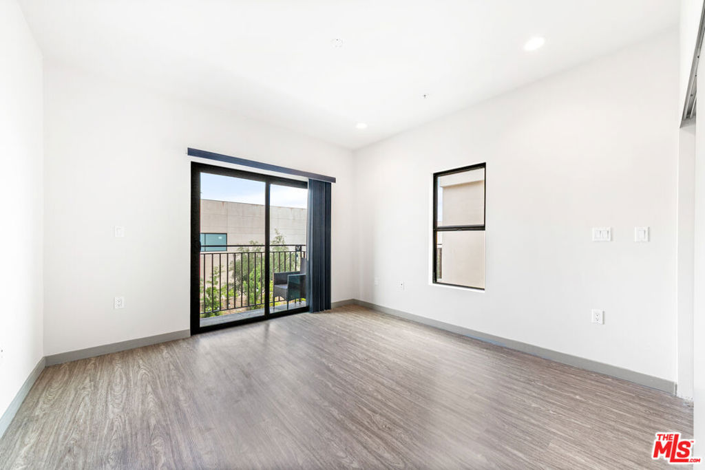 18723 Redwing Street Property Photo 25