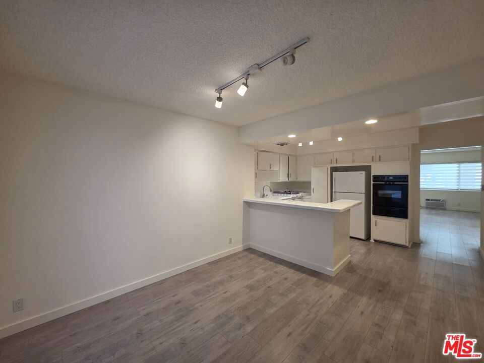 1711 Malcolm Avenue 1 Property Photo 1