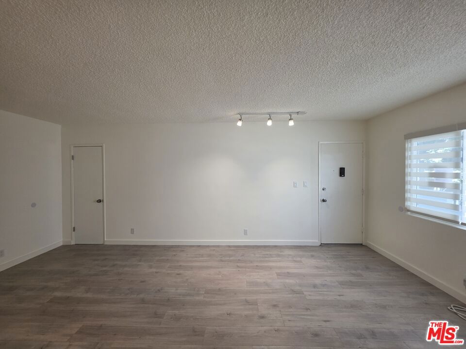 1711 Malcolm Avenue 1 Property Photo 29