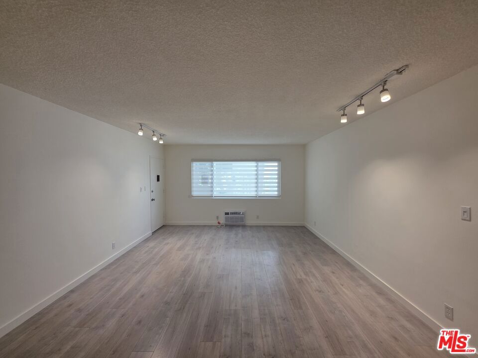 1711 Malcolm Avenue 1 Property Photo 31