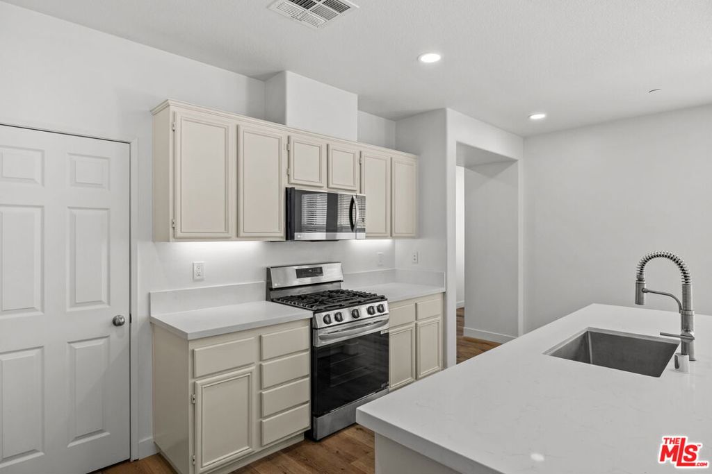 15769 Agave Avenue Property Photo 10