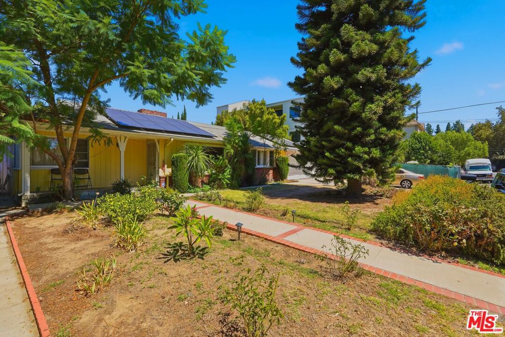 15719 Vose Street Property Photo 1