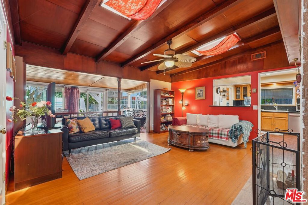 15719 Vose Street Property Photo 3
