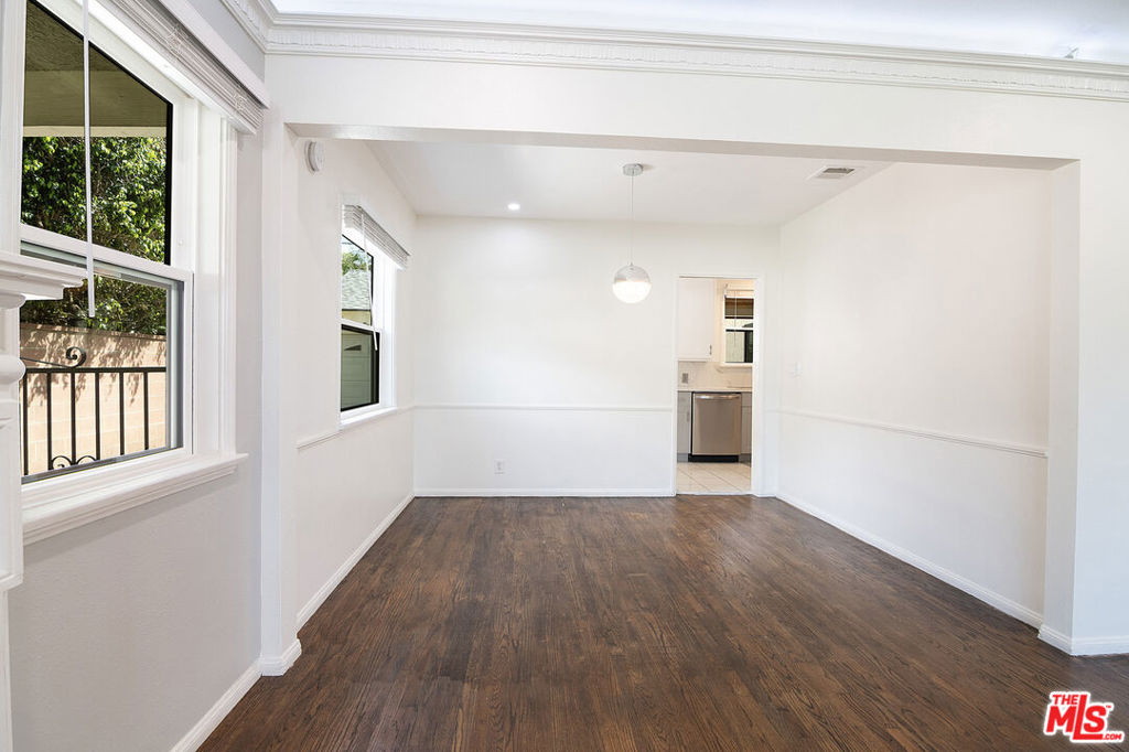 414 University Avenue Property Photo 12