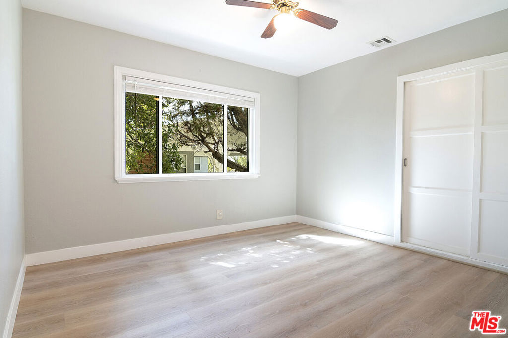 414 University Avenue Property Photo 38