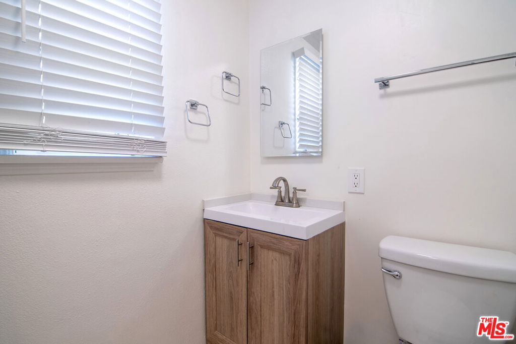 414 University Avenue Property Photo 43