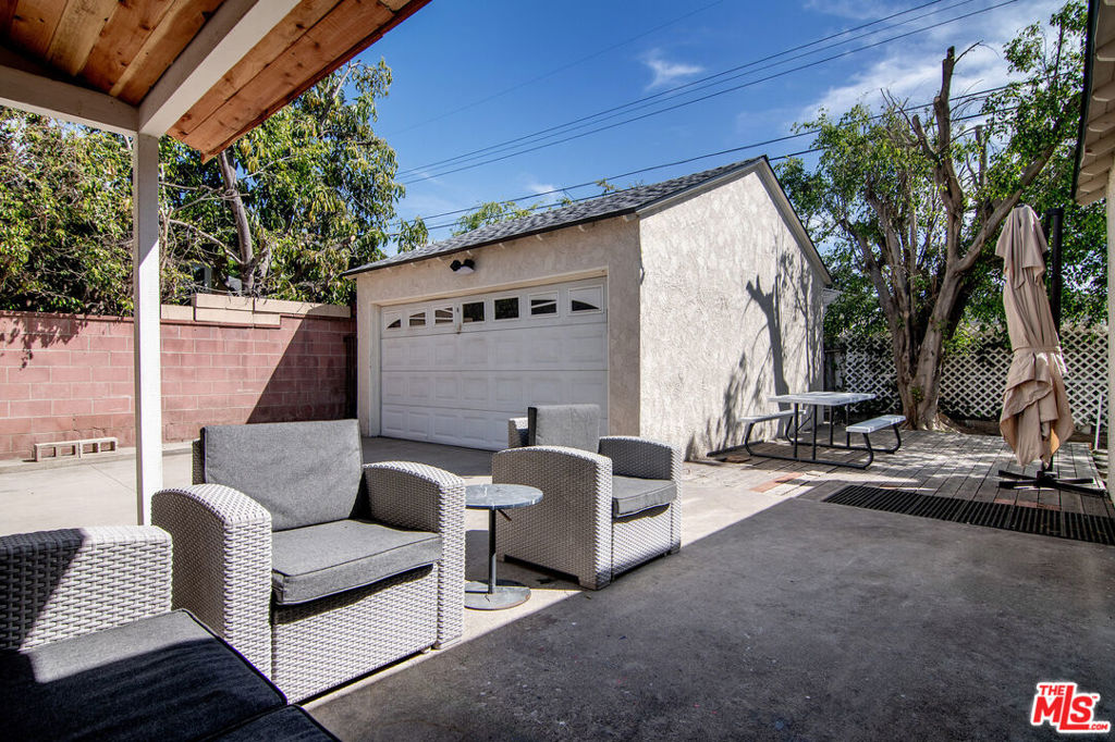 414 University Avenue Property Photo 50