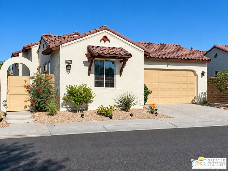 39935 Alba Way Property Photo 1