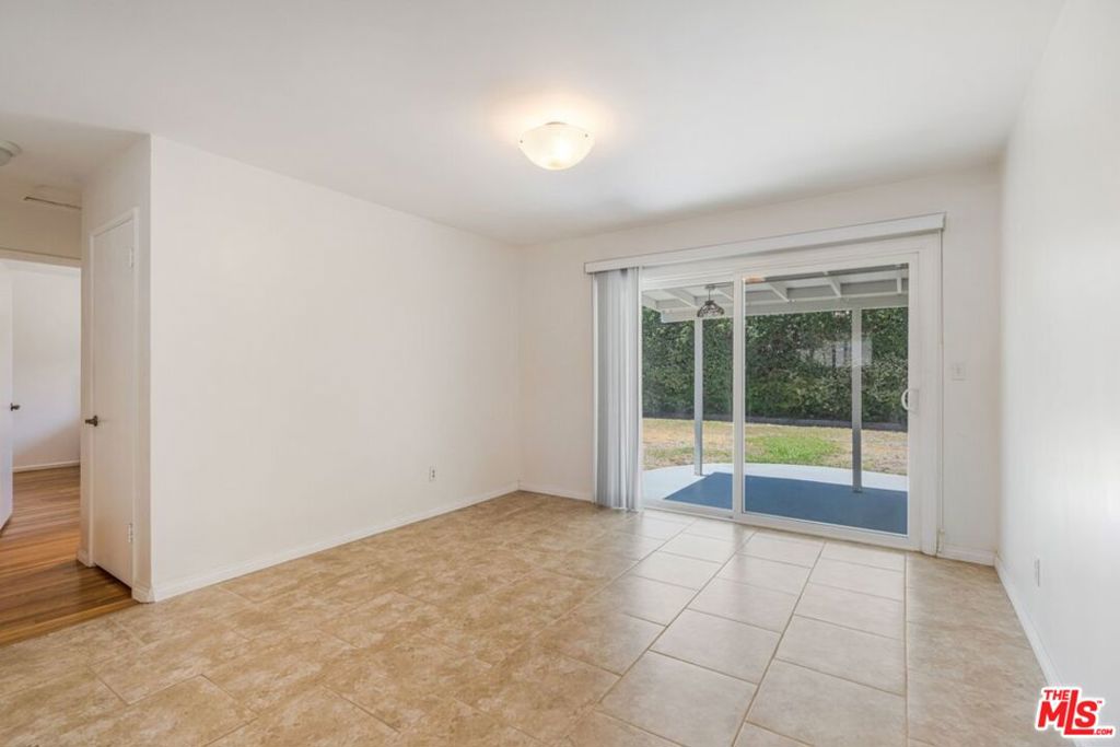 9811 Lubao Avenue Property Photo 14
