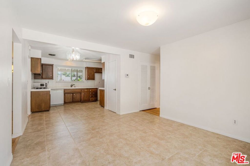 9811 Lubao Avenue Property Photo 15