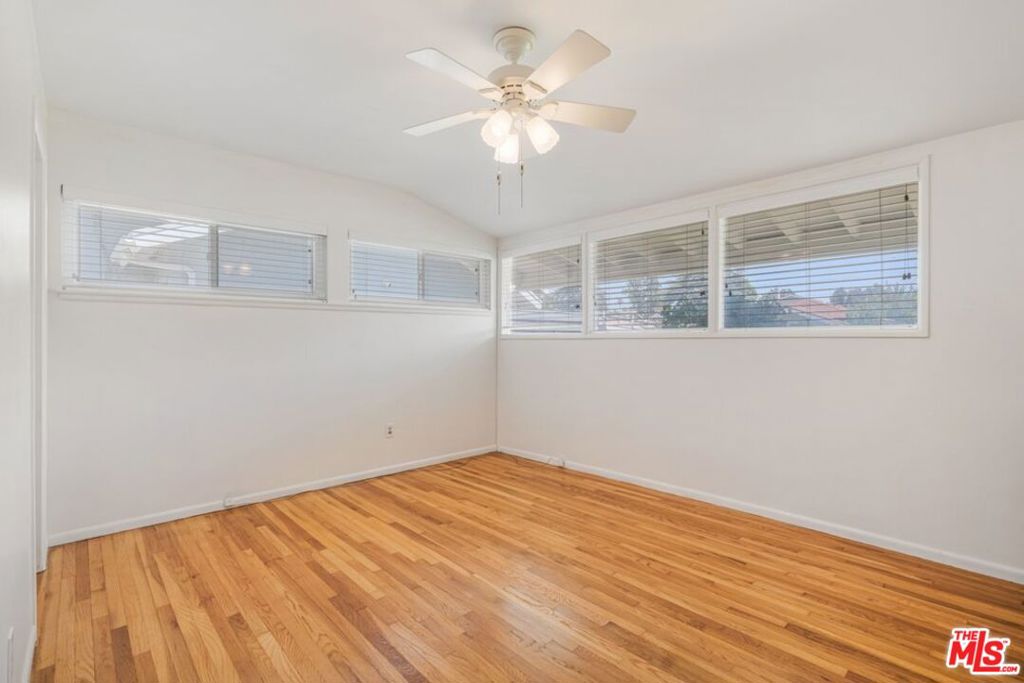 9811 Lubao Avenue Property Photo 16