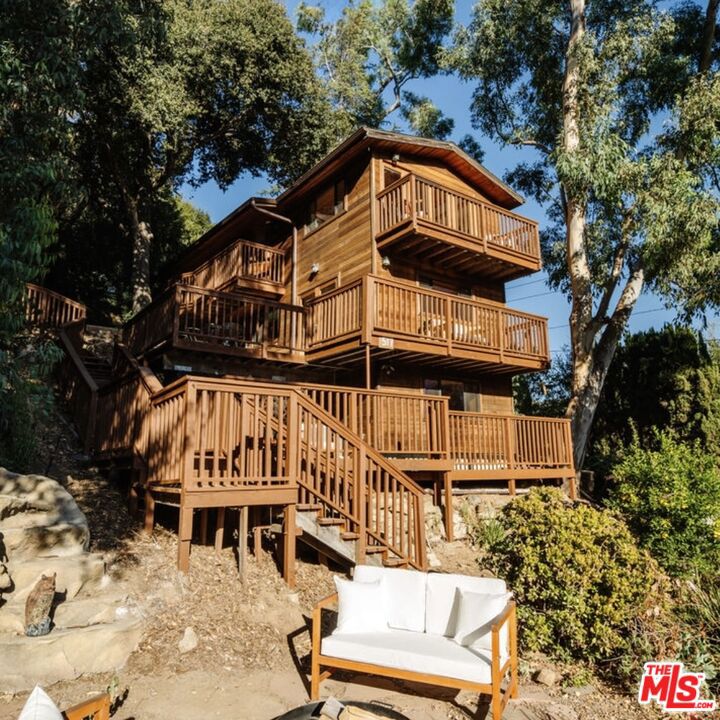 517 Canon View Trail Property Photo 1