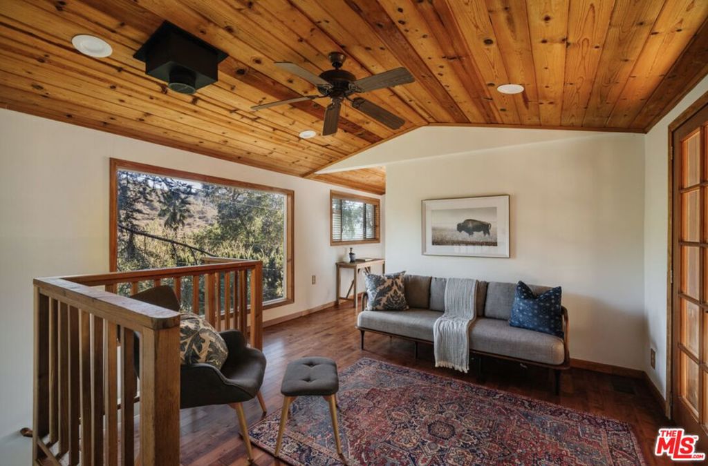 517 Canon View Trail Property Photo 12