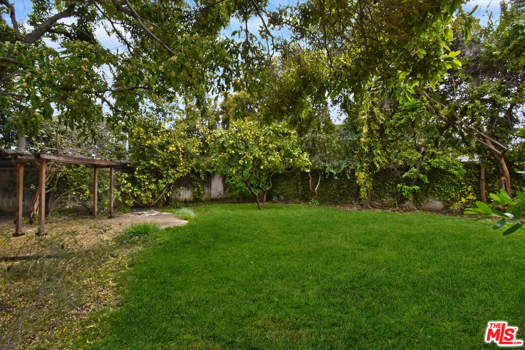 13143 Valleyheart Drive Property Photo 14